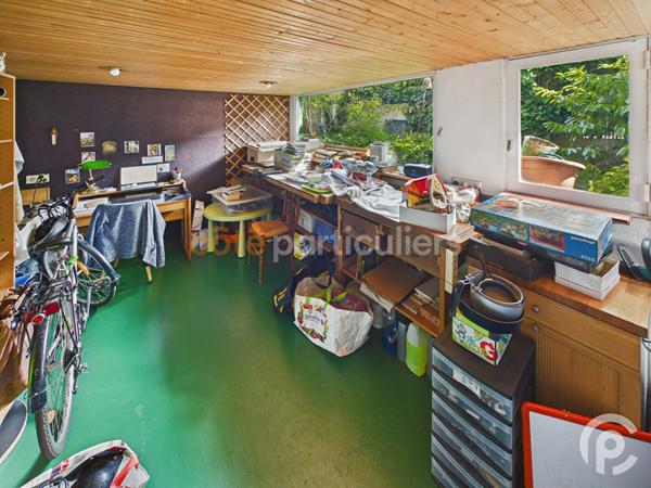 Vente
                Maison141 m² - 5 Pièces -
                    CLAMART (92140)