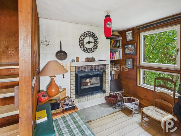 Vente
                Maison141 m² - 5 Pièces -
                    CLAMART (92140)