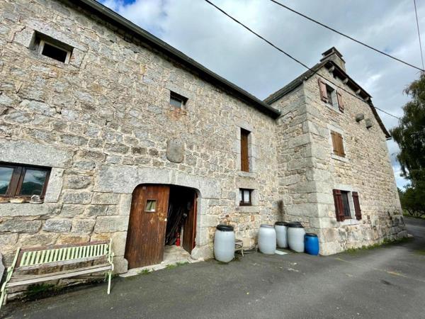Maison à vendre à Peyre en Aubrac en Lozère (48130), ref : 48032-128