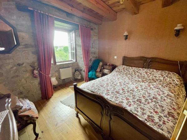 Maison à vendre à Peyre en Aubrac en Lozère (48130), ref : 48032-128