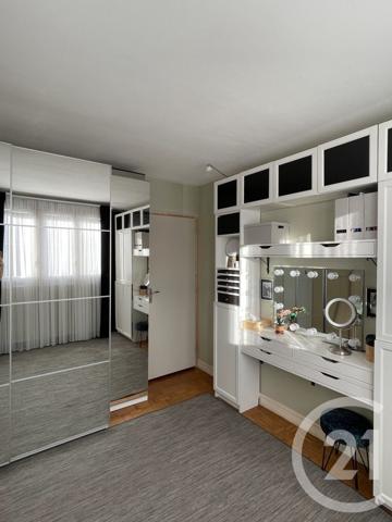 Appartement F3 à vendre  3 pièces - 56,75 m2 L HAY LES ROSES - 94