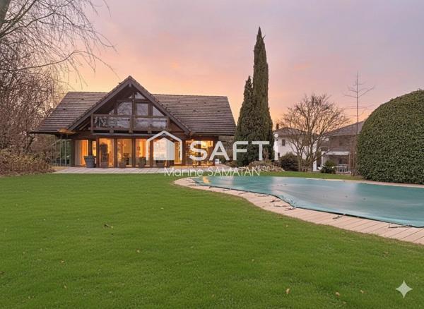 Maison avec piscine à Malagny, 200 m de la Suisse