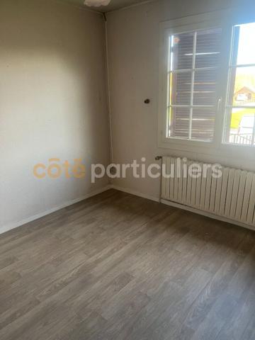 Vente
                Maison93 m² - 5 Pièces -
                    ABERGEMENT LA RONCE (39500)