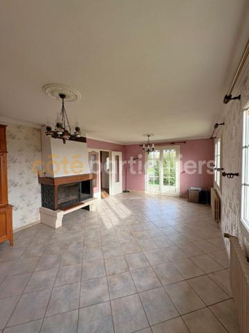 Vente Maison93 m² - 5 Pièces - ABERGEMENT LA RONCE (39500)
