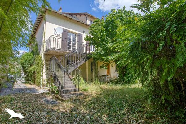 Maison à vendre |  Le Bugue |  10 pièces | 240 m²