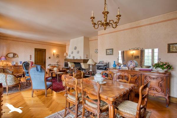 Maison à vendre |  Le Bugue |  10 pièces | 240 m²