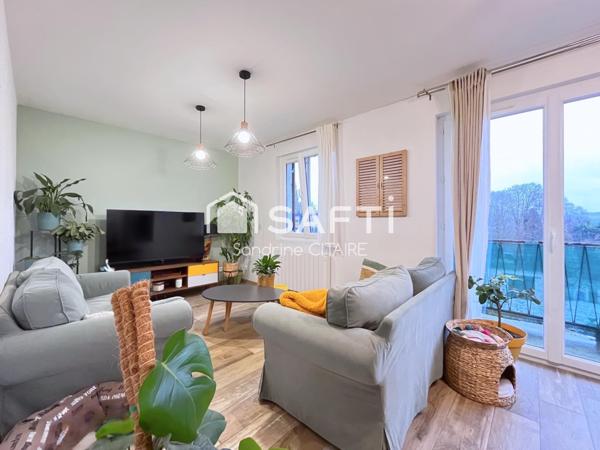 Maison rénovée avec jardin et forêt privée