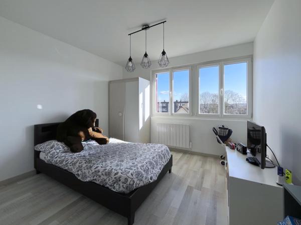 Maison rénovée avec jardin et forêt privée