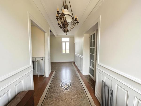 Maison de 330m2, 7 chambres et 4 salles de bains