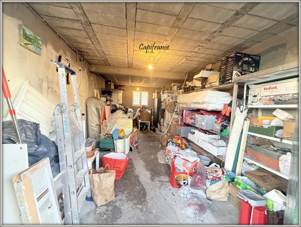 DRANCY - IMMEUBLE 2 APPARTEMENTS F3 + GARAGES + JARDIN