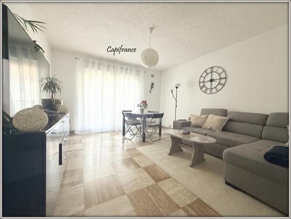 DRANCY - IMMEUBLE 2 APPARTEMENTS F3 + GARAGES + JARDIN