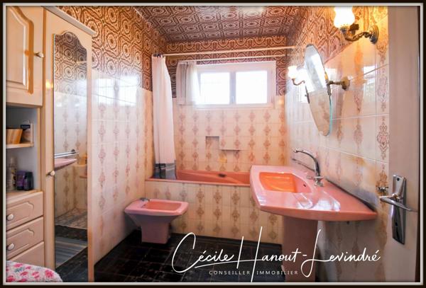 Le Mont-Saint-Michel (50170) Secteur Baie du Mont-Saint-Michel - pavillon sur sous-sol 165 M² - 5 chambres - terrain 1662 m².