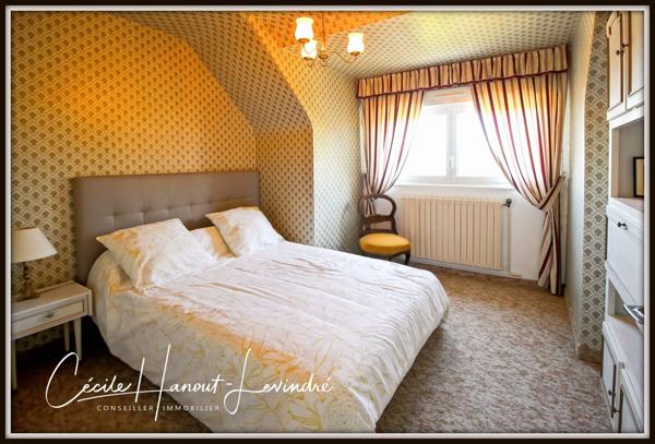 Le Mont-Saint-Michel (50170) Secteur Baie du Mont-Saint-Michel - pavillon sur sous-sol 165 M² - 5 chambres - terrain 1662 m².