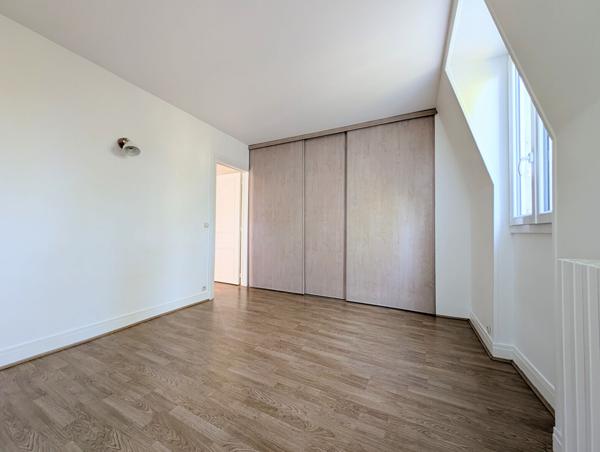 Maison Croissy-sur-seine 6 pièce(s) 135.95 m2 , Croissy sur seine