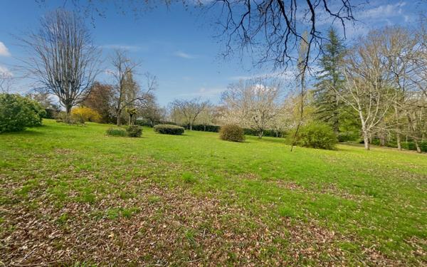 Maison à vendre    5 pièces •  Coulounieix-Chamiers