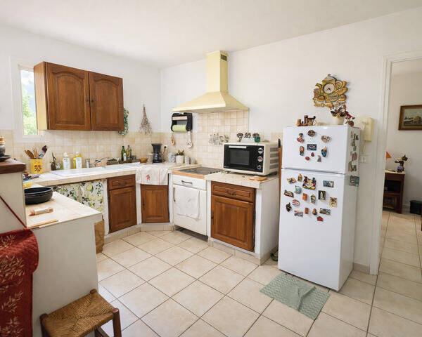 Cucuron, Appartement T2 avec garage