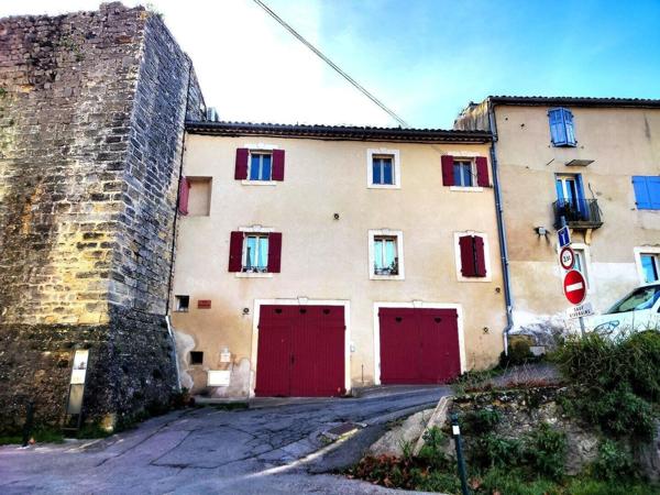 Cucuron, Appartement T2 avec garage