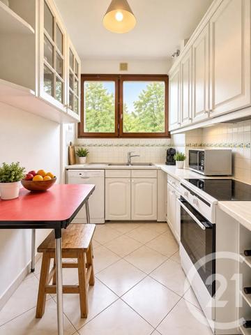 Appartement F4 à vendre  4 pièces - 87,55 m 2   MAISONS LAFFITTE  - 78