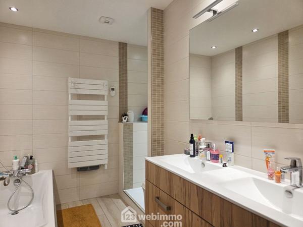 Duplex 120 m² à Mercury 73200