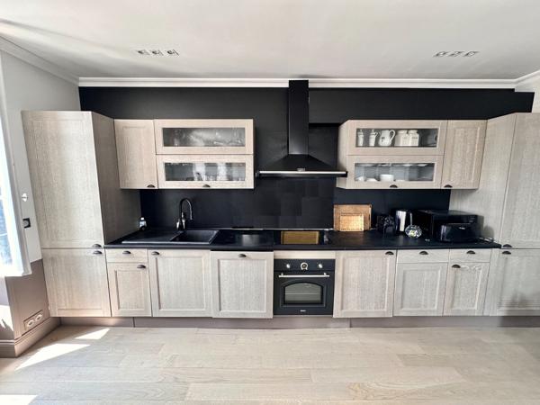 Vente Appartement de luxe Deauville 5 Pièces 107 m²