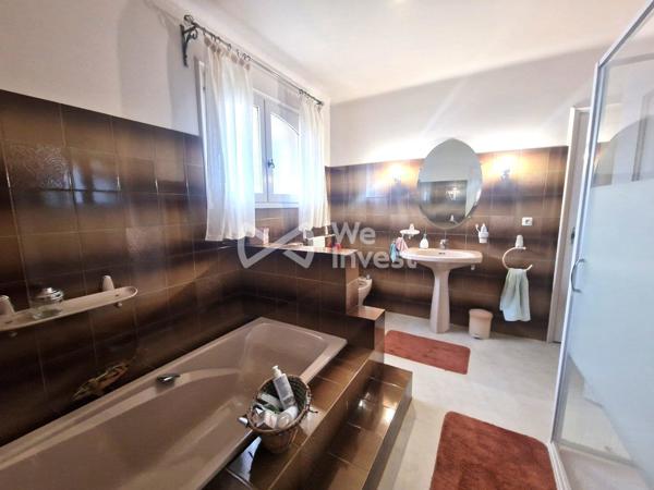 Moissac – Maison familiale 175 m² avec double habitation et vue sur la campagne