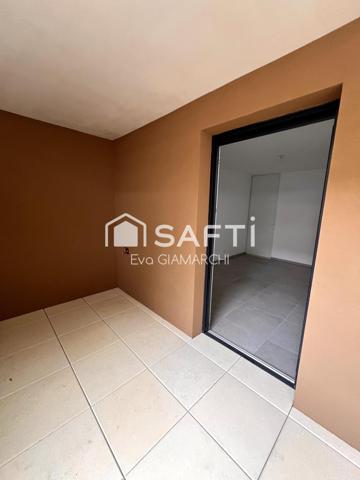 DERNIÈRES OPPORTUNITÉS À CASTRIES,  LIVRAISON IMMÉDIATE