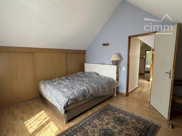 Maison de 71 m2 sur un beau terrain de 2000 m2 située à Chailles à 7min en voiture de Blois.
