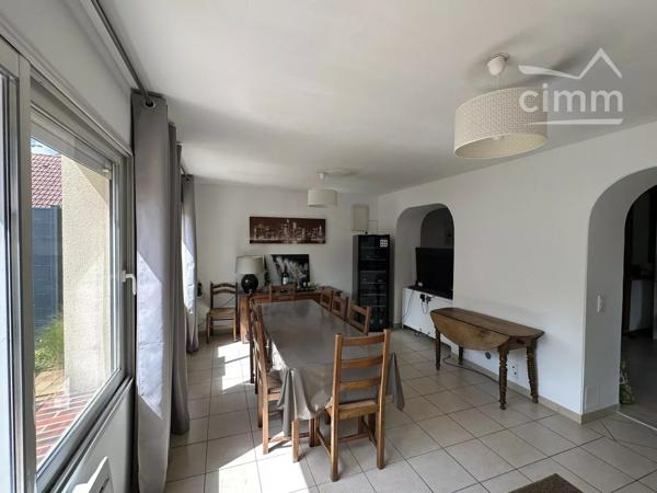 Maison de 71 m2 sur un beau terrain de 2000 m2 située à Chailles à 7min en voiture de Blois.