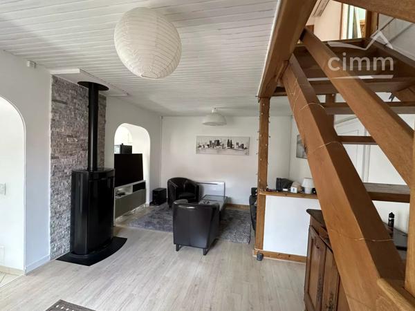 Maison de 71 m2 sur un beau terrain de 2000 m2 située à Chailles à 7min en voiture de Blois.