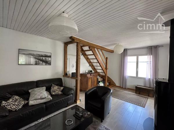 Maison de 71 m2 sur un beau terrain de 2000 m2 située à Chailles à 7min en voiture de Blois.