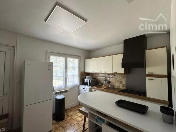 Maison de 71 m2 sur un beau terrain de 2000 m2 située à Chailles à 7min en voiture de Blois.
