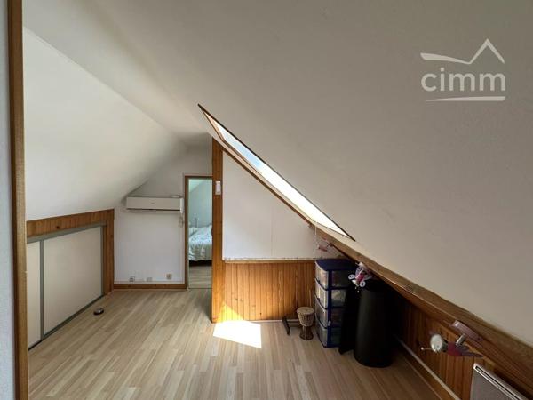 Maison de 71 m2 sur un beau terrain de 2000 m2 située à Chailles à 7min en voiture de Blois.