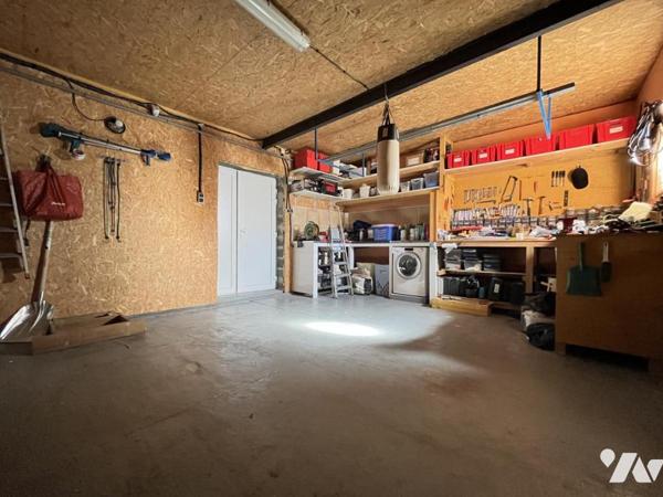 DIVION - Maison mitoyenne de 1920 - 3 chambres - 119m² habitable