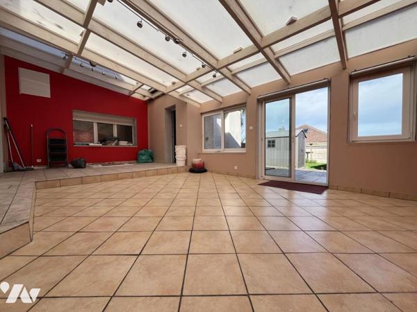 DIVION - Maison mitoyenne de 1920 - 3 chambres - 119m² habitable