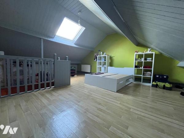DIVION - Maison mitoyenne de 1920 - 3 chambres - 119m² habitable