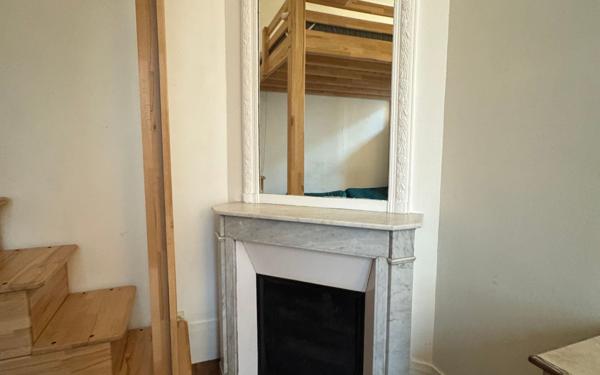 Appartement à vendre    2 pièces • 23,15 m2 Paris 19