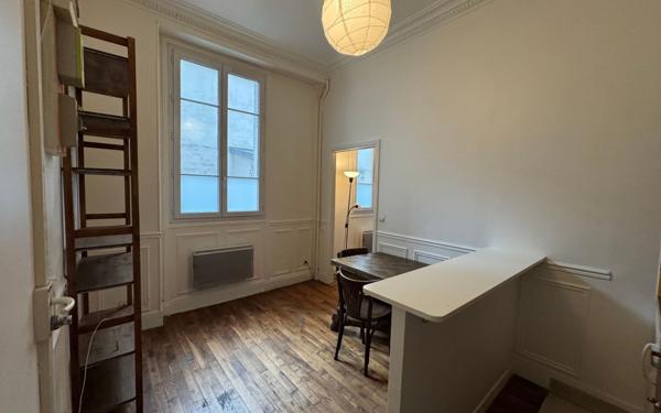 Appartement à vendre    2 pièces • 23,15 m2 Paris 19