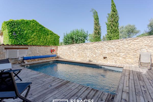 Superbe Mas de village rénové avec piscine