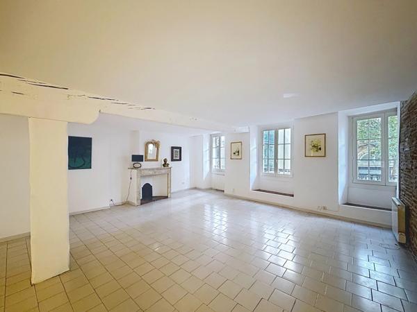 Appartement 3 pièces rénové au cœur de Perpignan