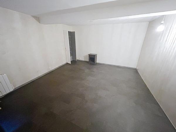 Appartement 3 pièces rénové au cœur de Perpignan
