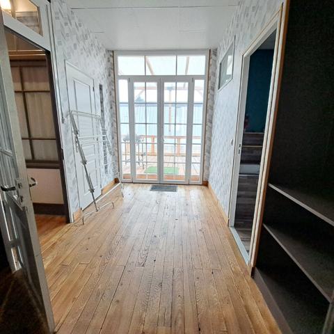 A VENDRE LAVELANET LOFT avec garage et vue sur Montsegur