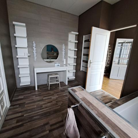 A VENDRE LAVELANET LOFT avec garage et vue sur Montsegur