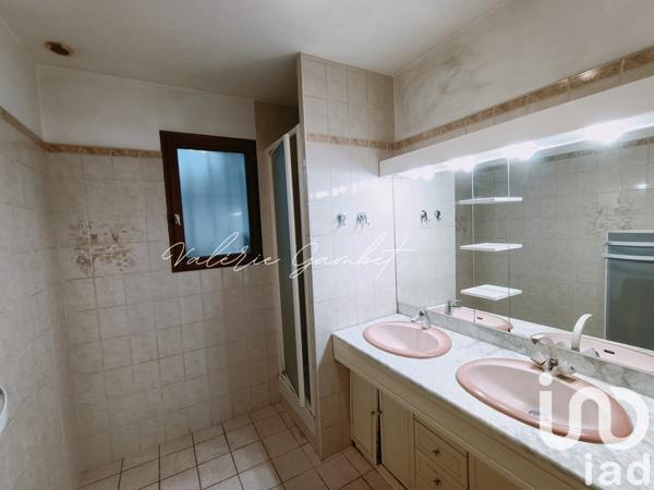 Maison 6 pièces de 111 m² à Viarmes (95270)