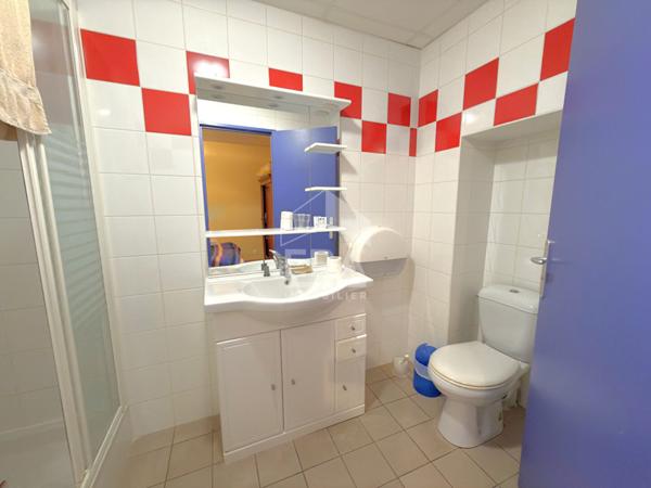 Bar Tabac Hôtel Restaurant avec fort potentiel à Gastins