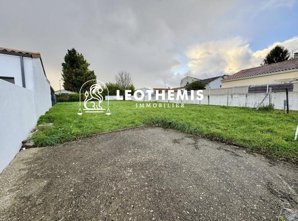 TERRAIN À BÂTIR DE 535m² À MÉDIS
