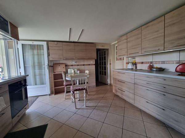 SAINT-SÉBASTIEN-SUR-LOIRE LE DOUET Maison 7 pièce(s) - 129m2