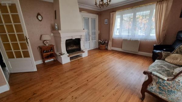 Maison à vendre à Jonzac en Charente-Maritime (17500), ref : 1892