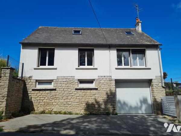 A VENDRE REGUINY Maison à proximité des commerces