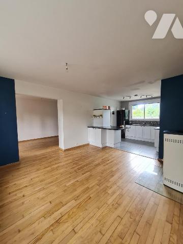 A VENDRE REGUINY Maison à proximité des commerces
