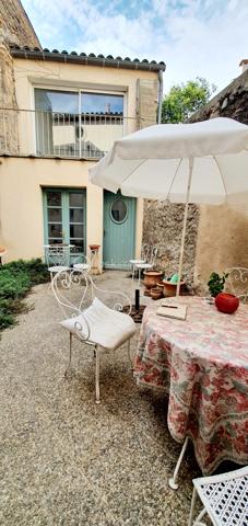 Maison de village de 225 m²